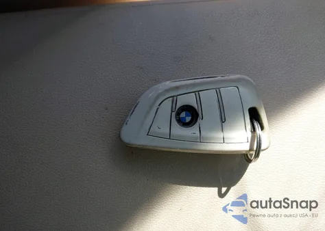 2022 BMW 330I из США, поврежденный, VIN 3MW5R1J05N8C33706